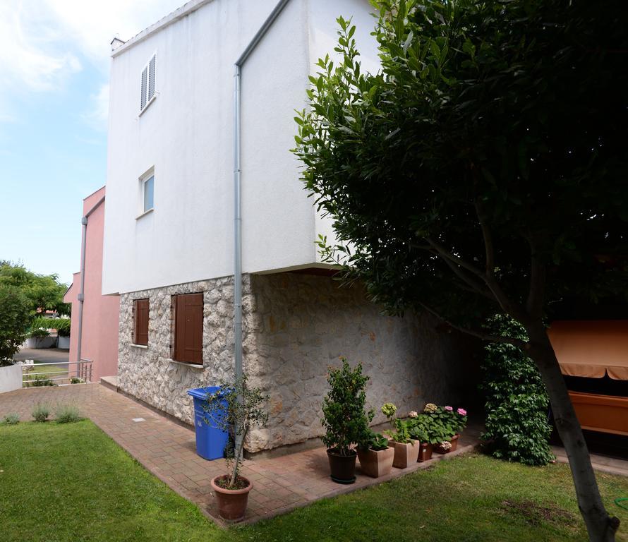 Apartments Leonarda Murter Exterior foto