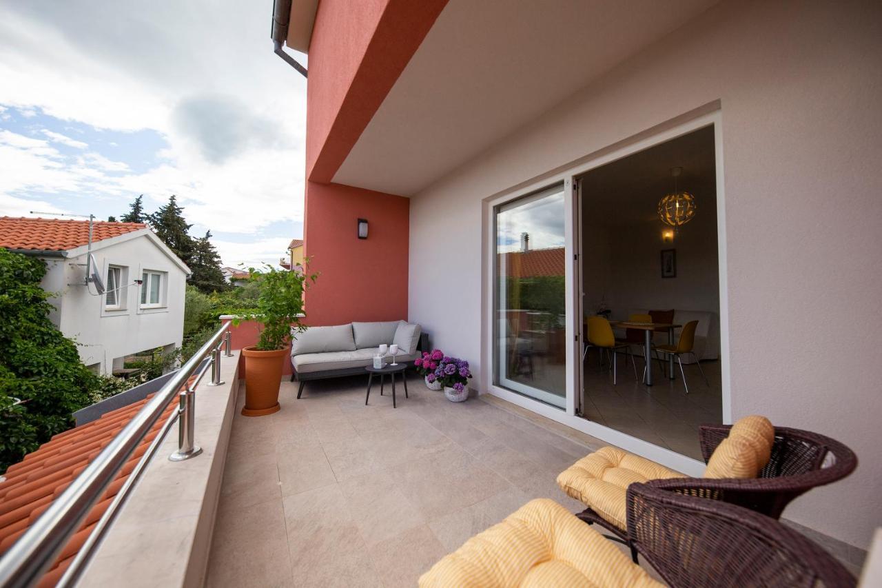 Apartments Leonarda Murter Exterior foto